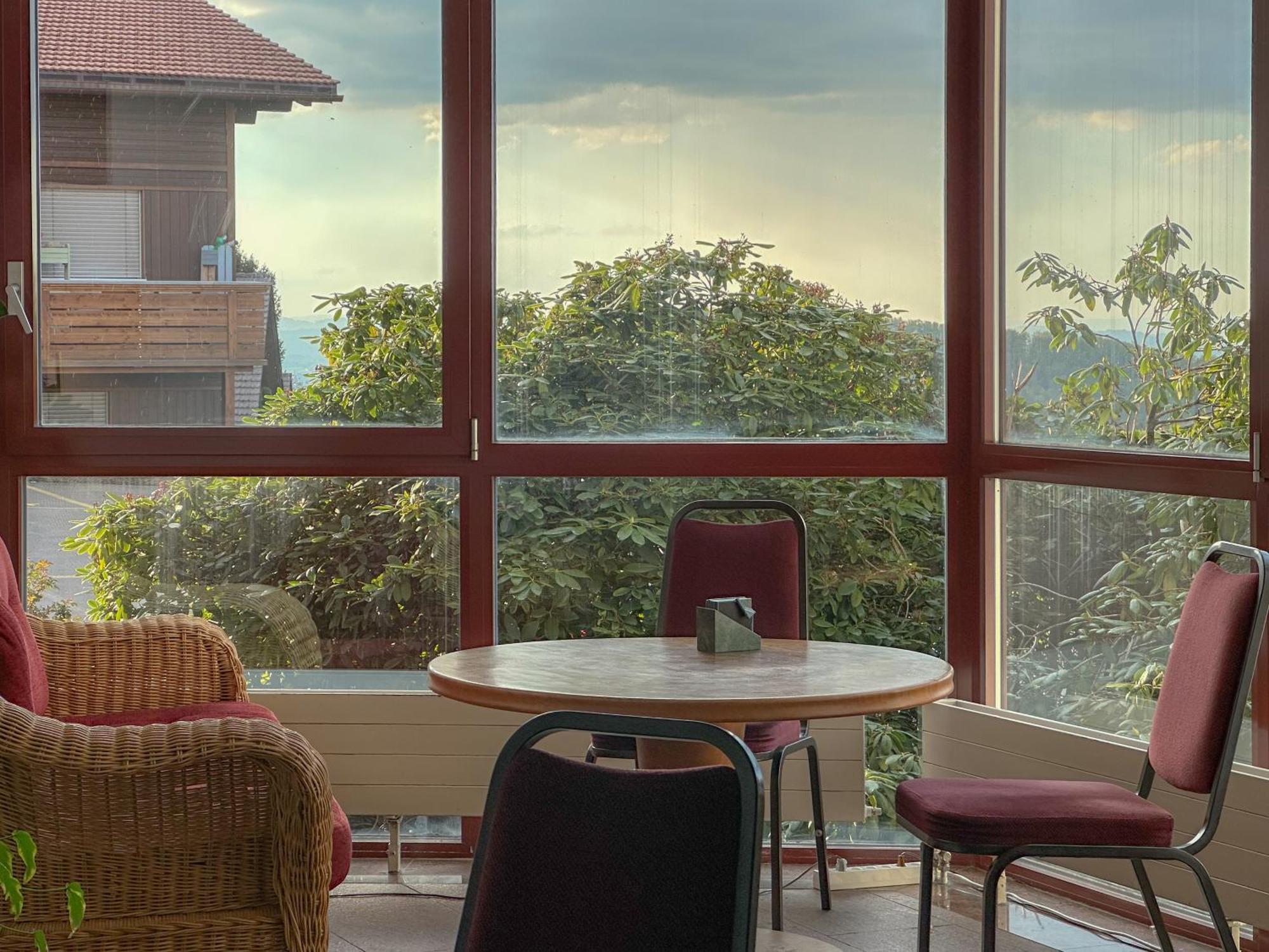 Hotel Aeschipark Aeschi Bei Spiez Esterno foto